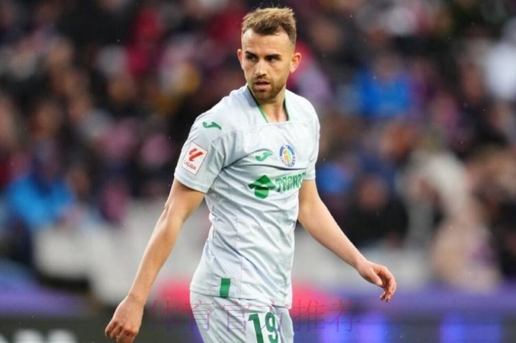 马约拉尔已同意加盟罗马 但罗马想先租借他